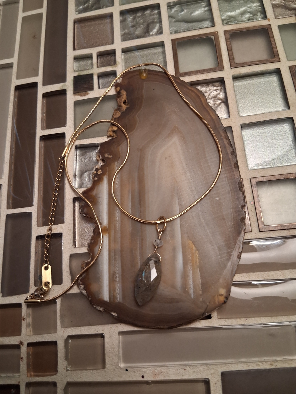 Gold Chain Necklace with Labradorite Pendant